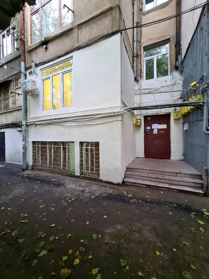 Deluxe Apartment In City Center 耶烈万 外观 照片